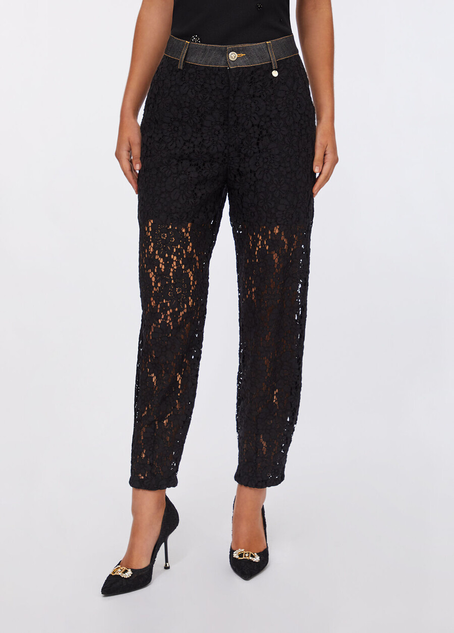 pantalon en dentelle
