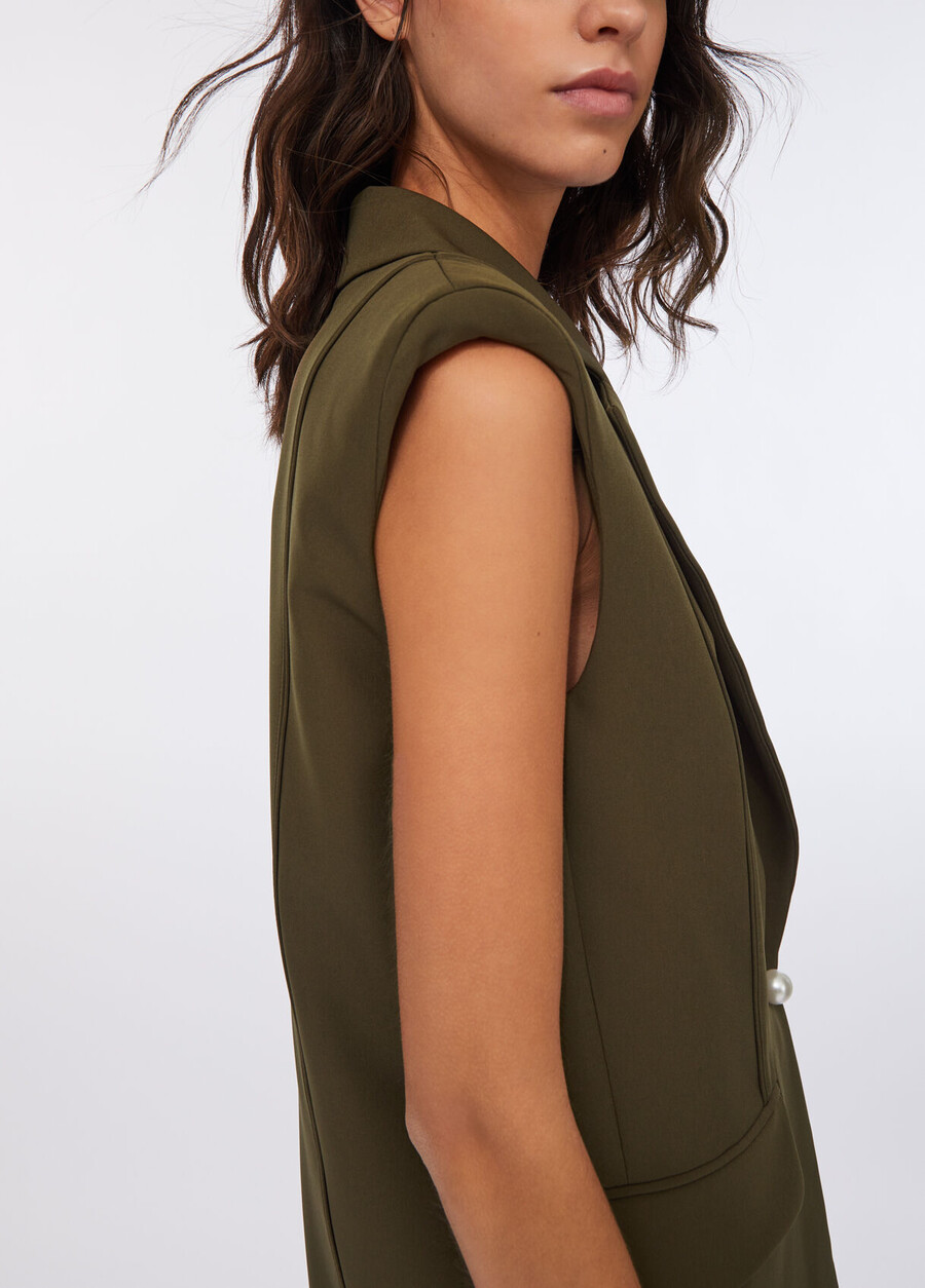 gilet à épaules rembourrées