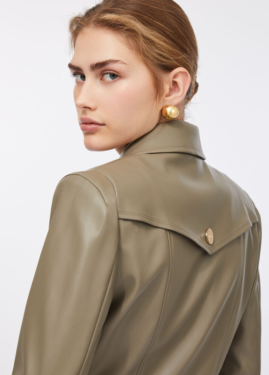 veste cintrée à effet enduit