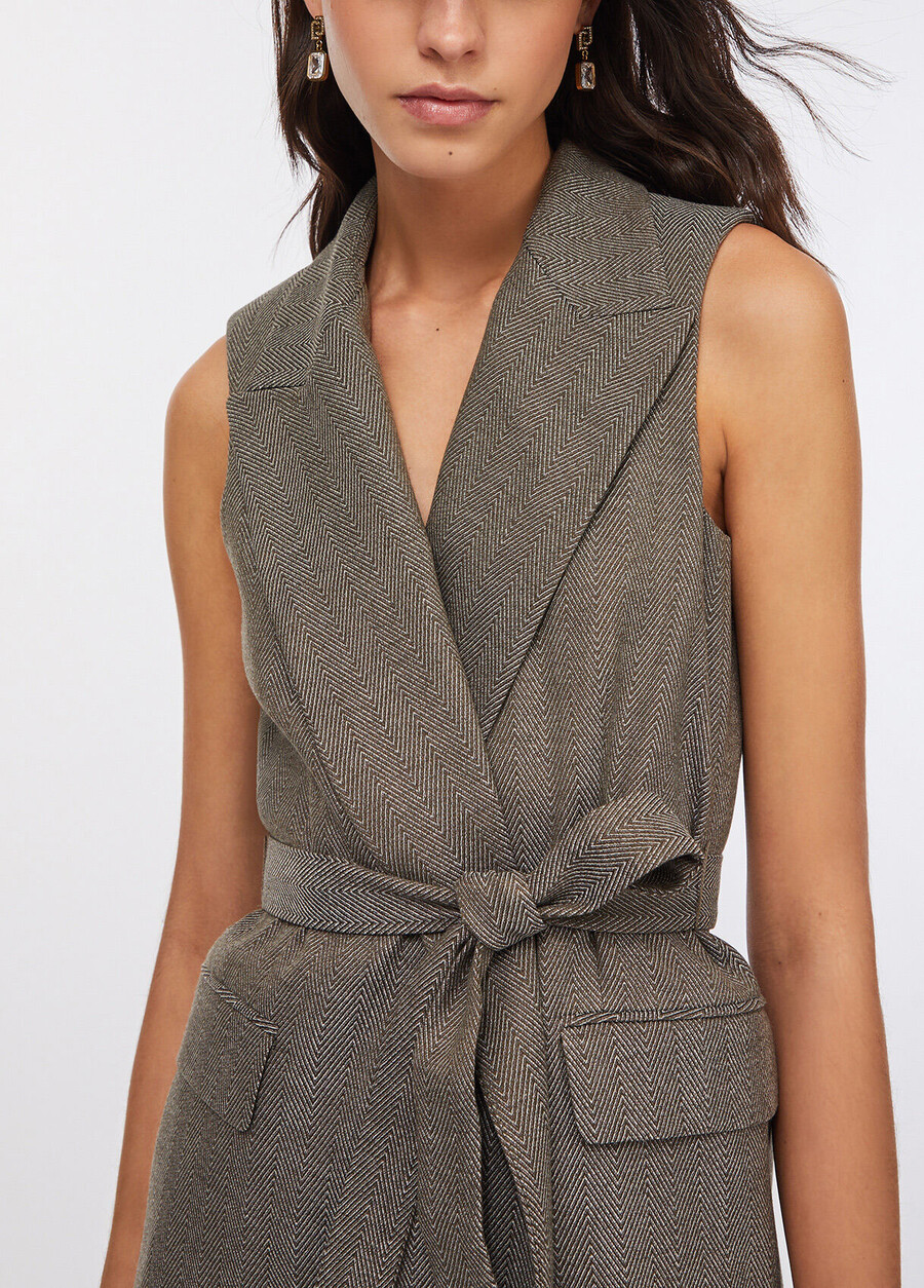 gilet à chevrons avec ceinture