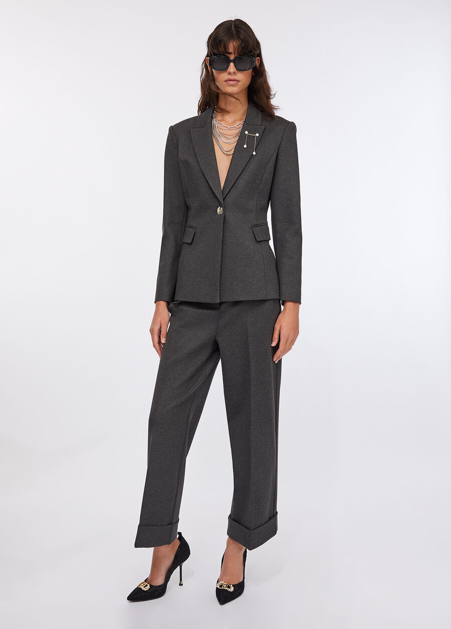 pantalon court à plis