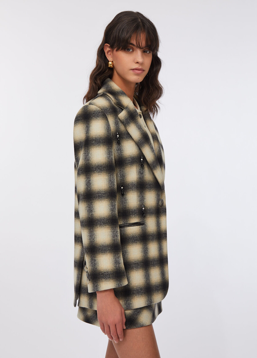 veste à carreaux ornée de broderies de bijoux