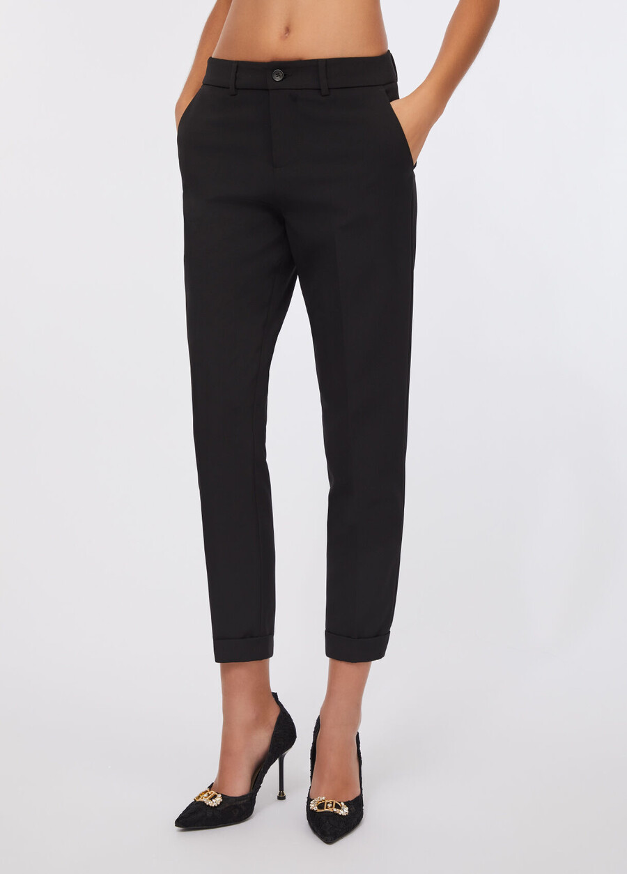 pantalons à revers