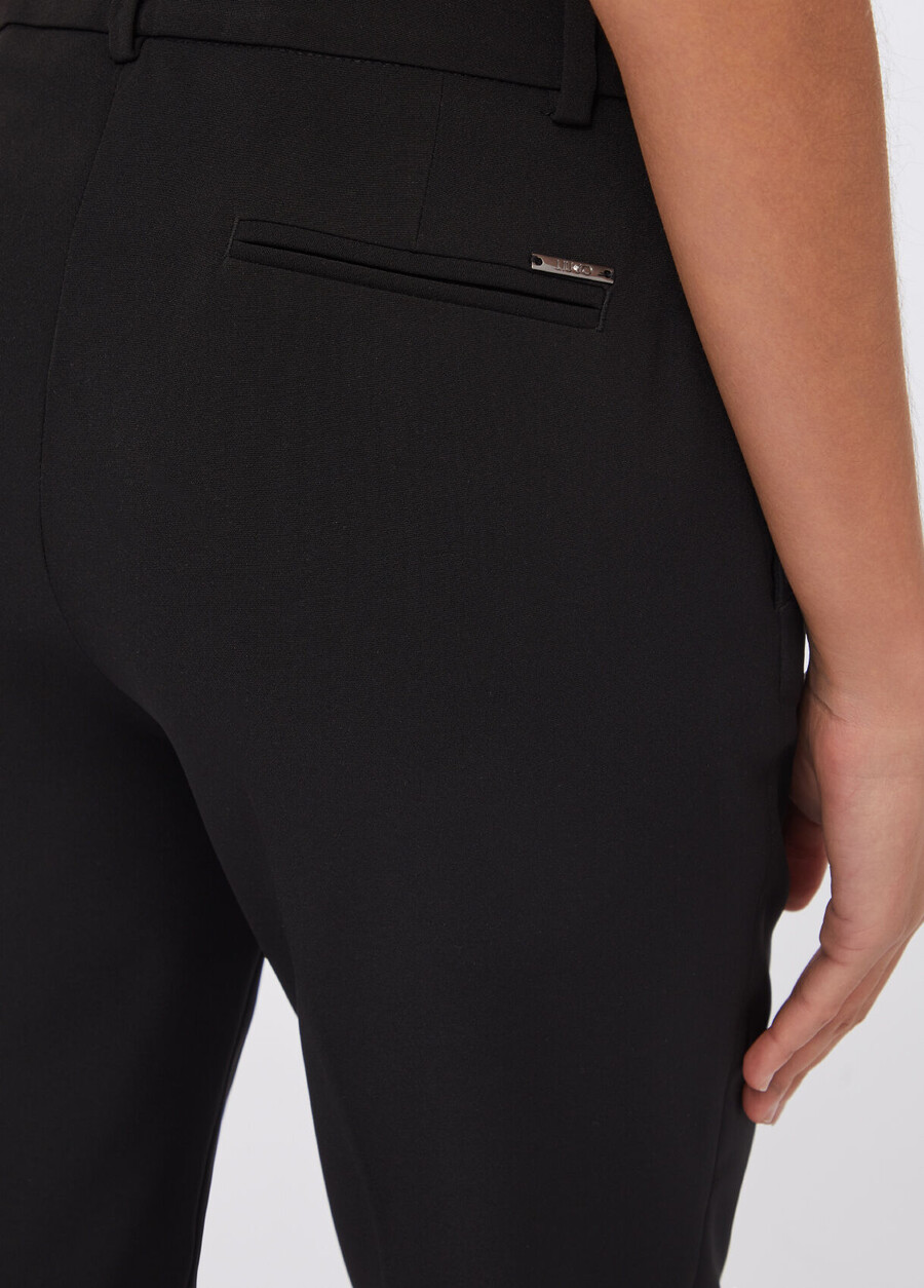 pantalons à revers