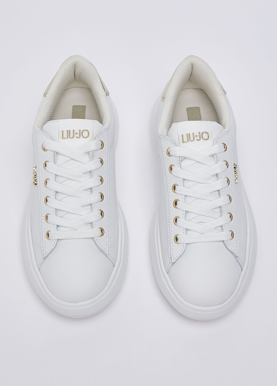 baskets en cuir