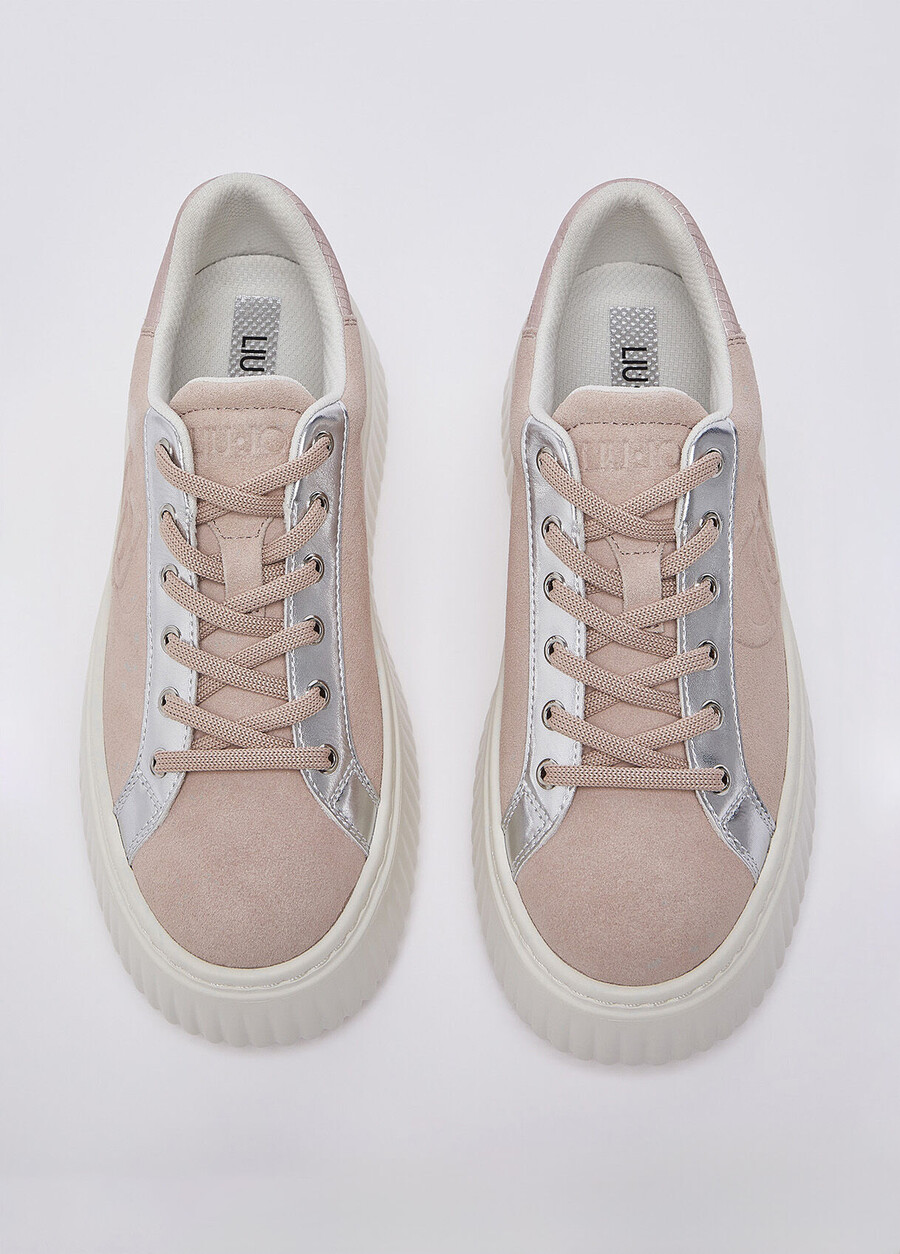 baskets en daim avec maxi-logo