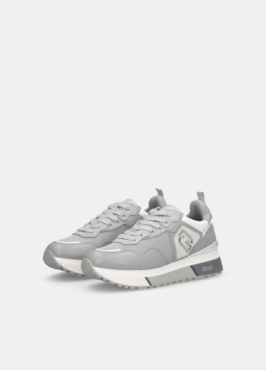 baskets en cuir et mesh