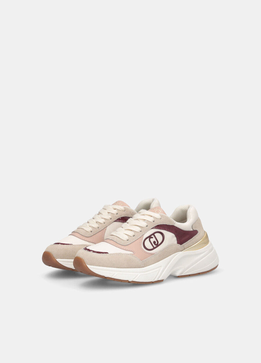 baskets en daim et nylon