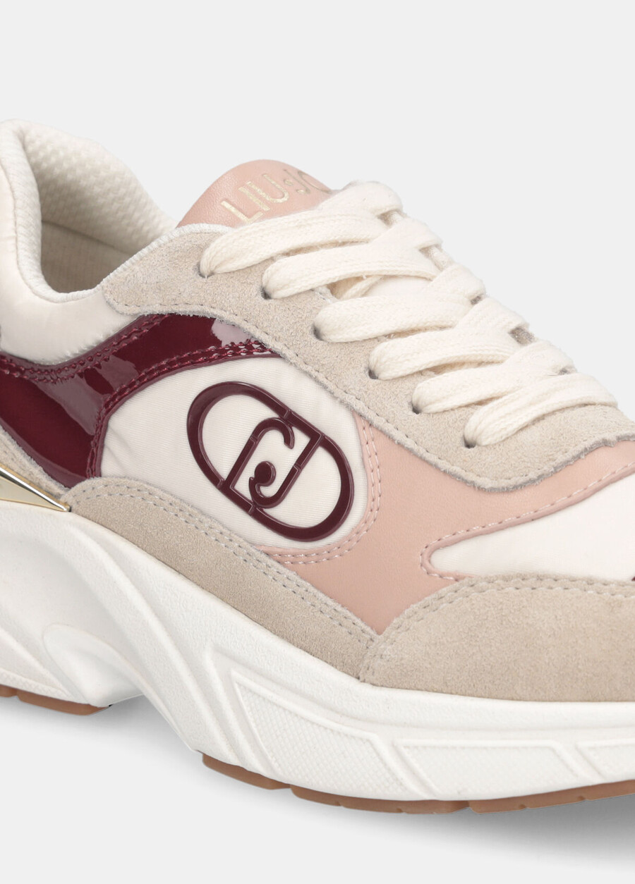 baskets en daim et nylon
