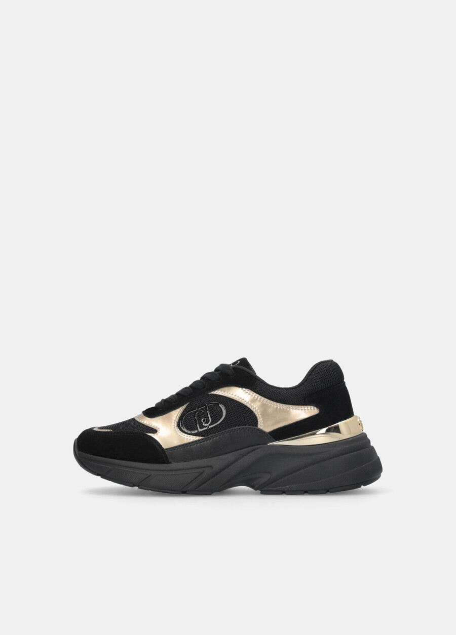 baskets en daim et mesh