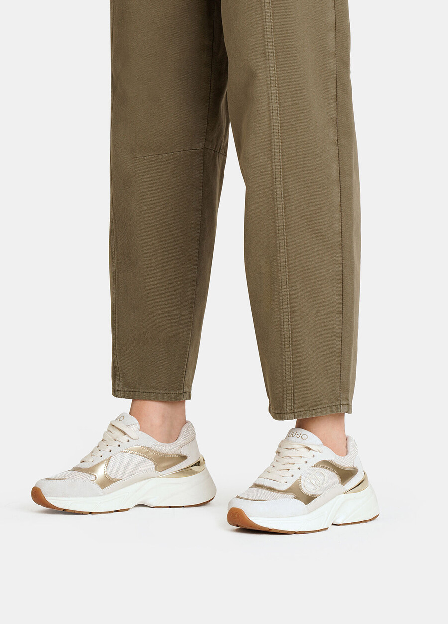 baskets en daim et mesh