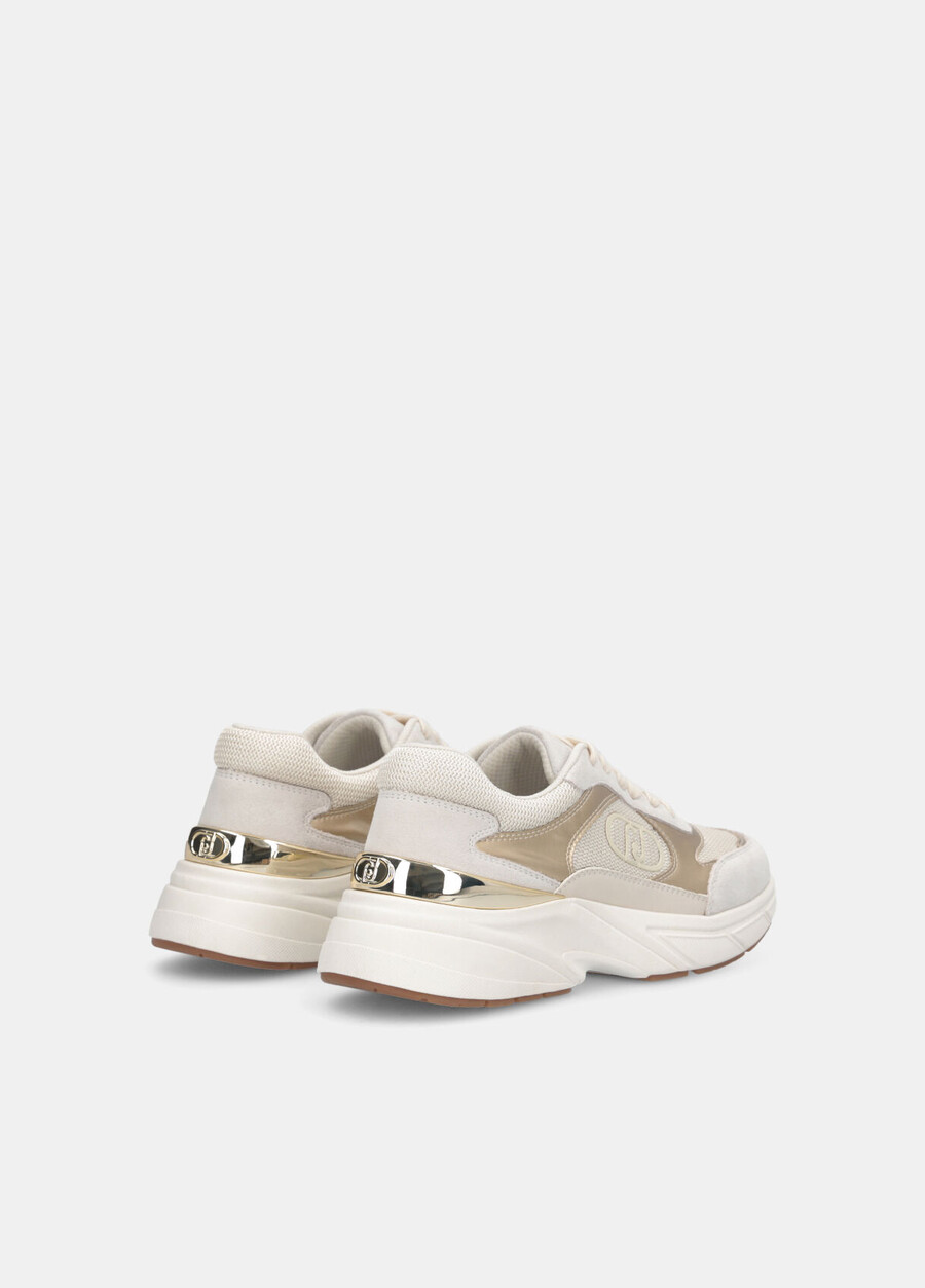 baskets en daim et mesh