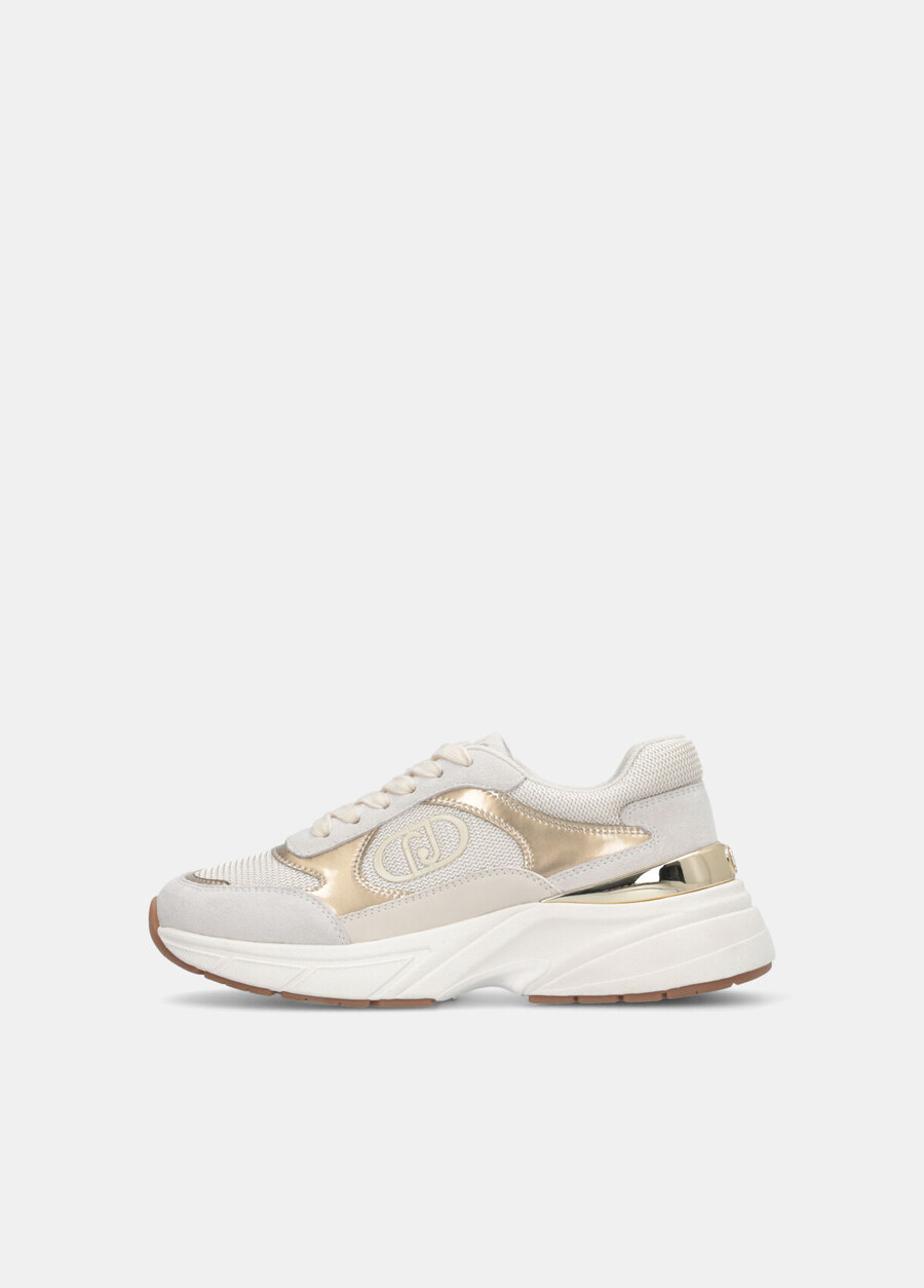 baskets en daim et mesh