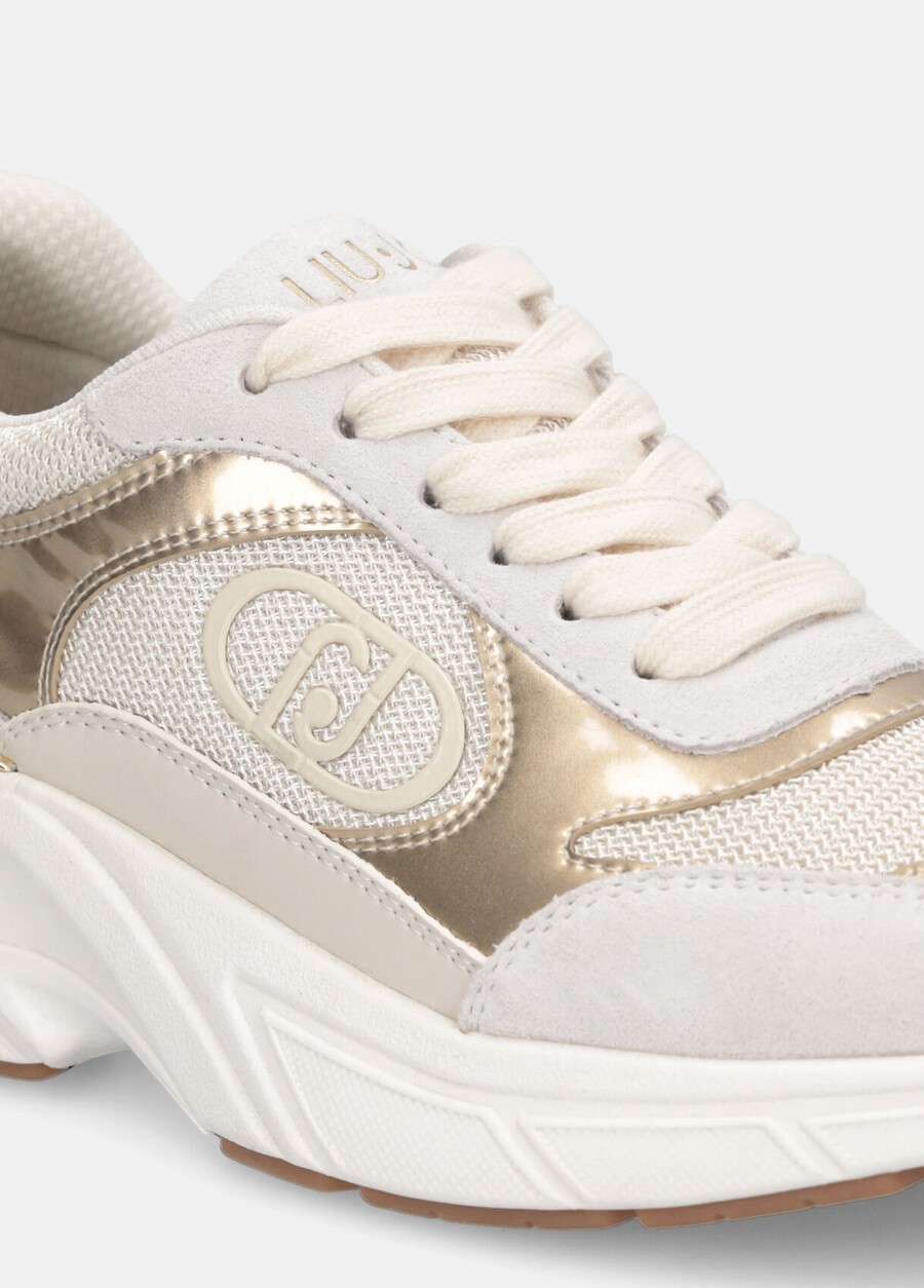 baskets en daim et mesh