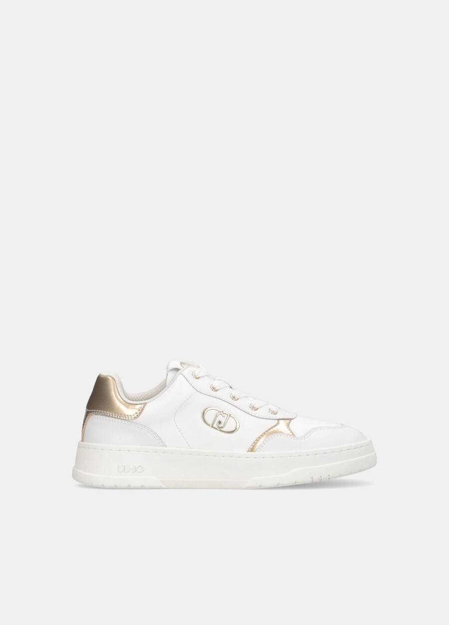 baskets en cuir