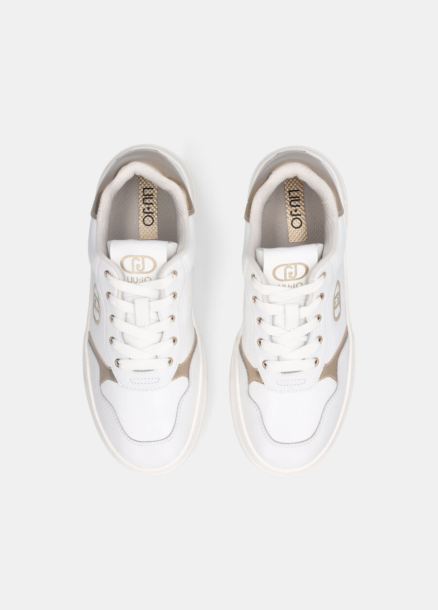 baskets en cuir