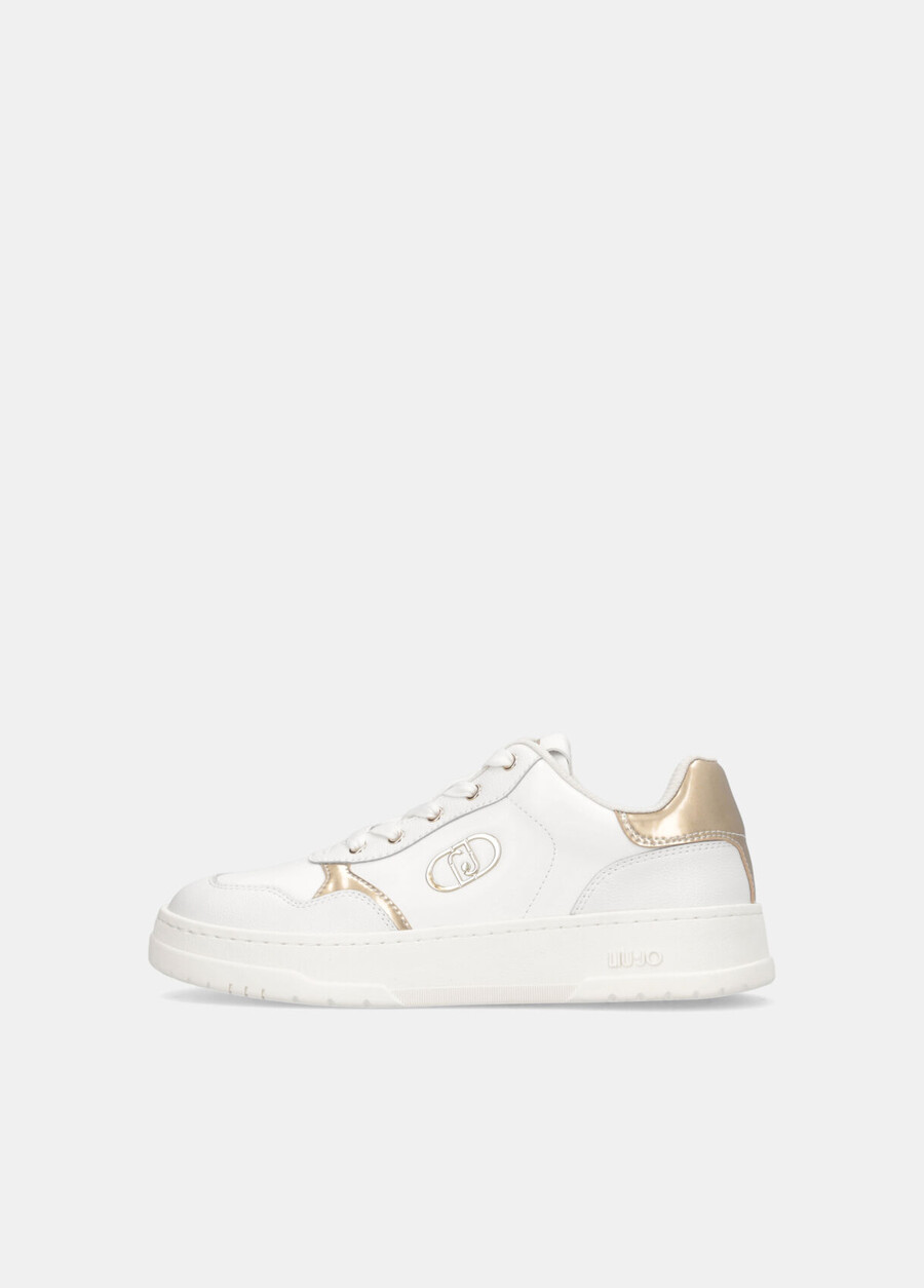 baskets en cuir