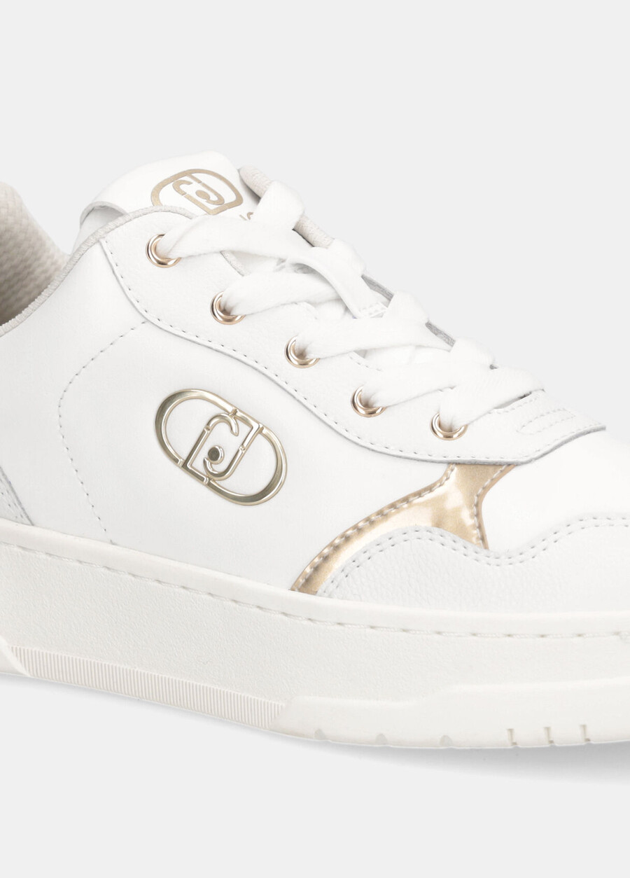 baskets en cuir