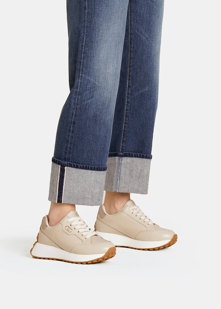 baskets en cuir