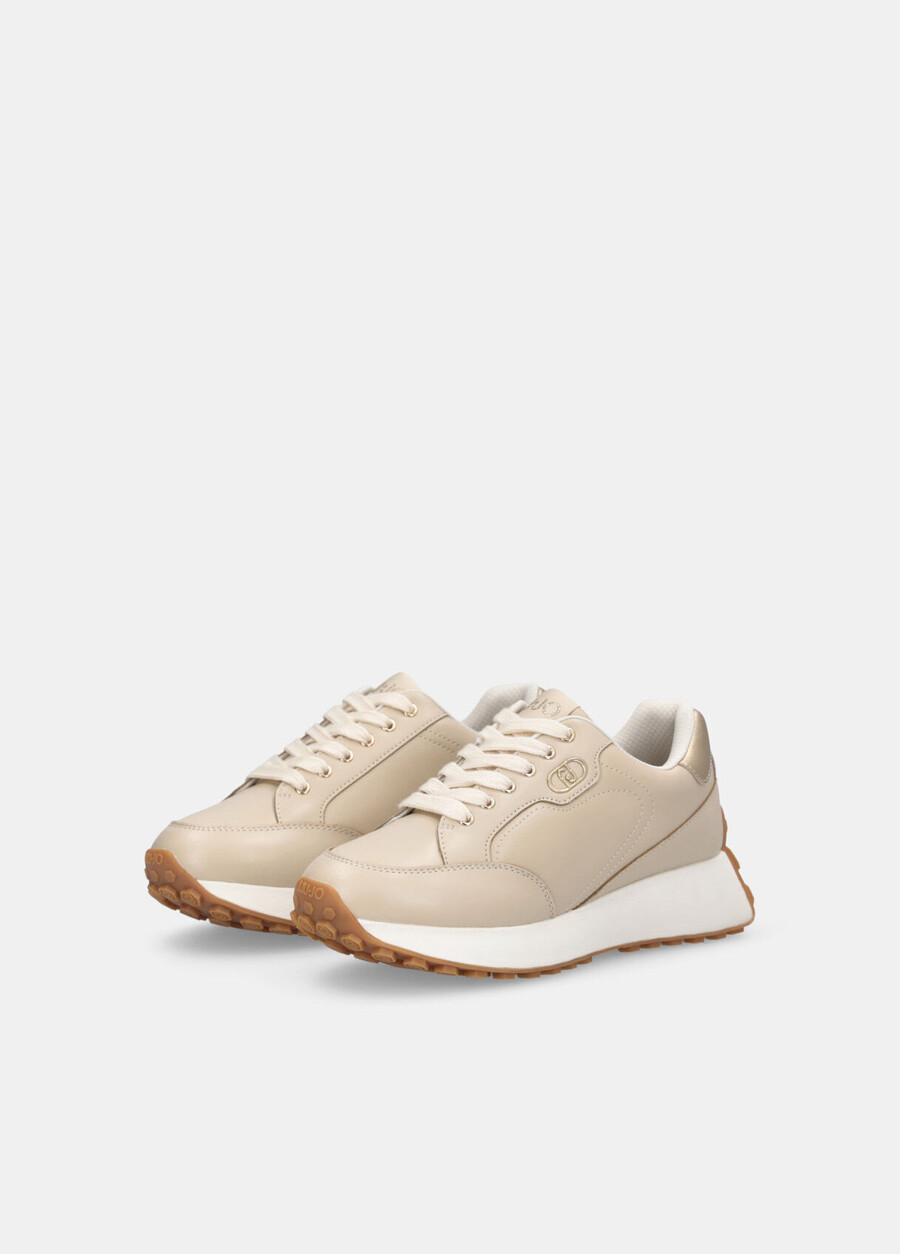 baskets en cuir