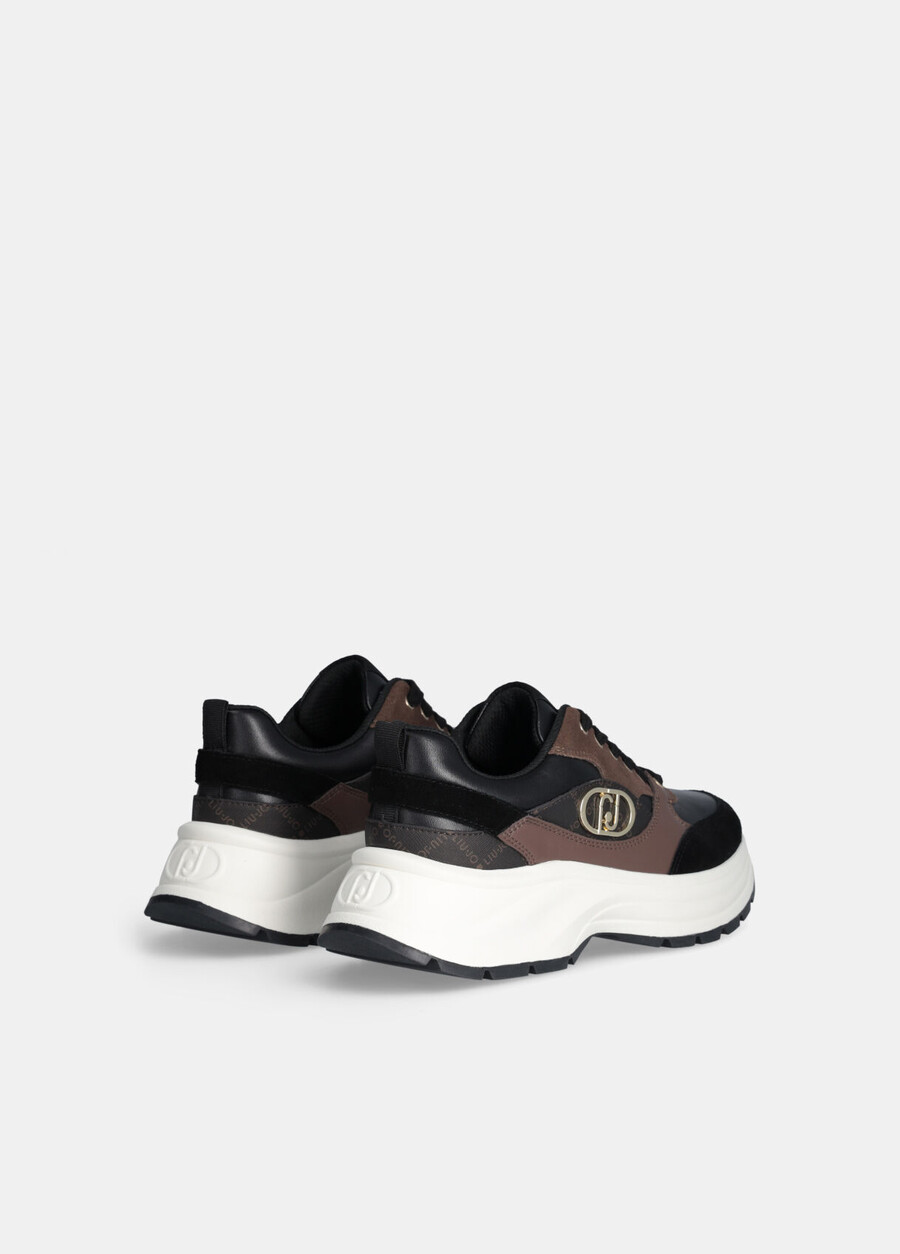 baskets en daim et cuir