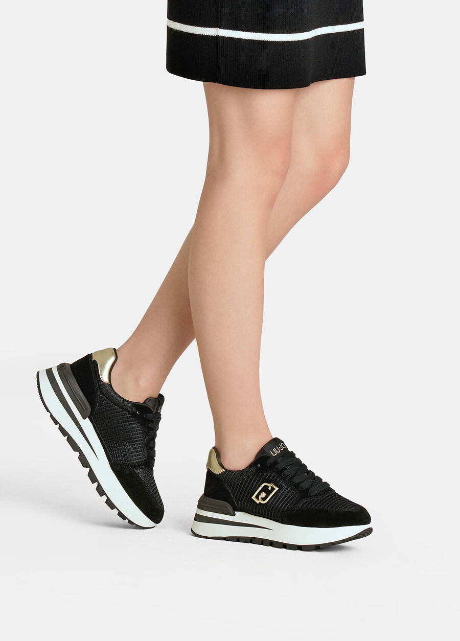 baskets en daim et mesh