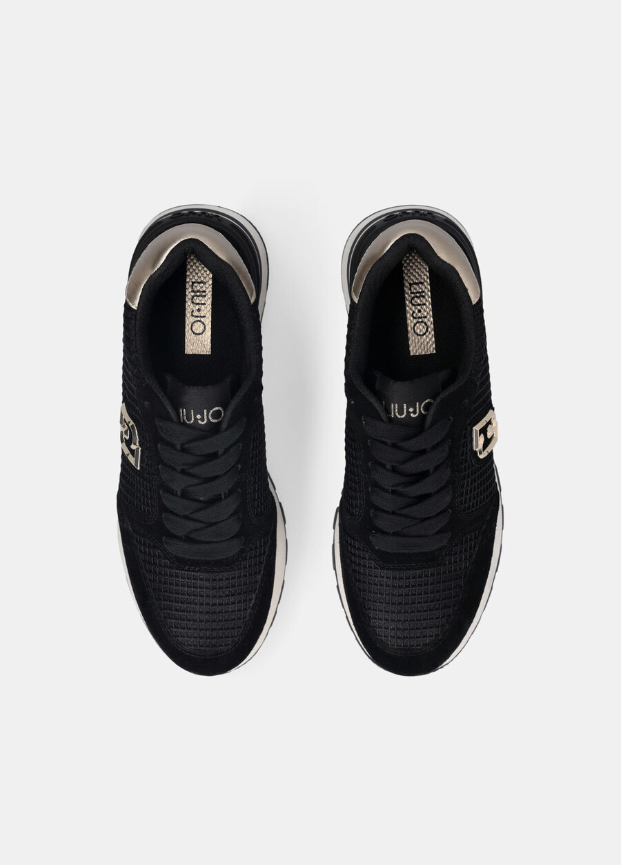 baskets en daim et mesh