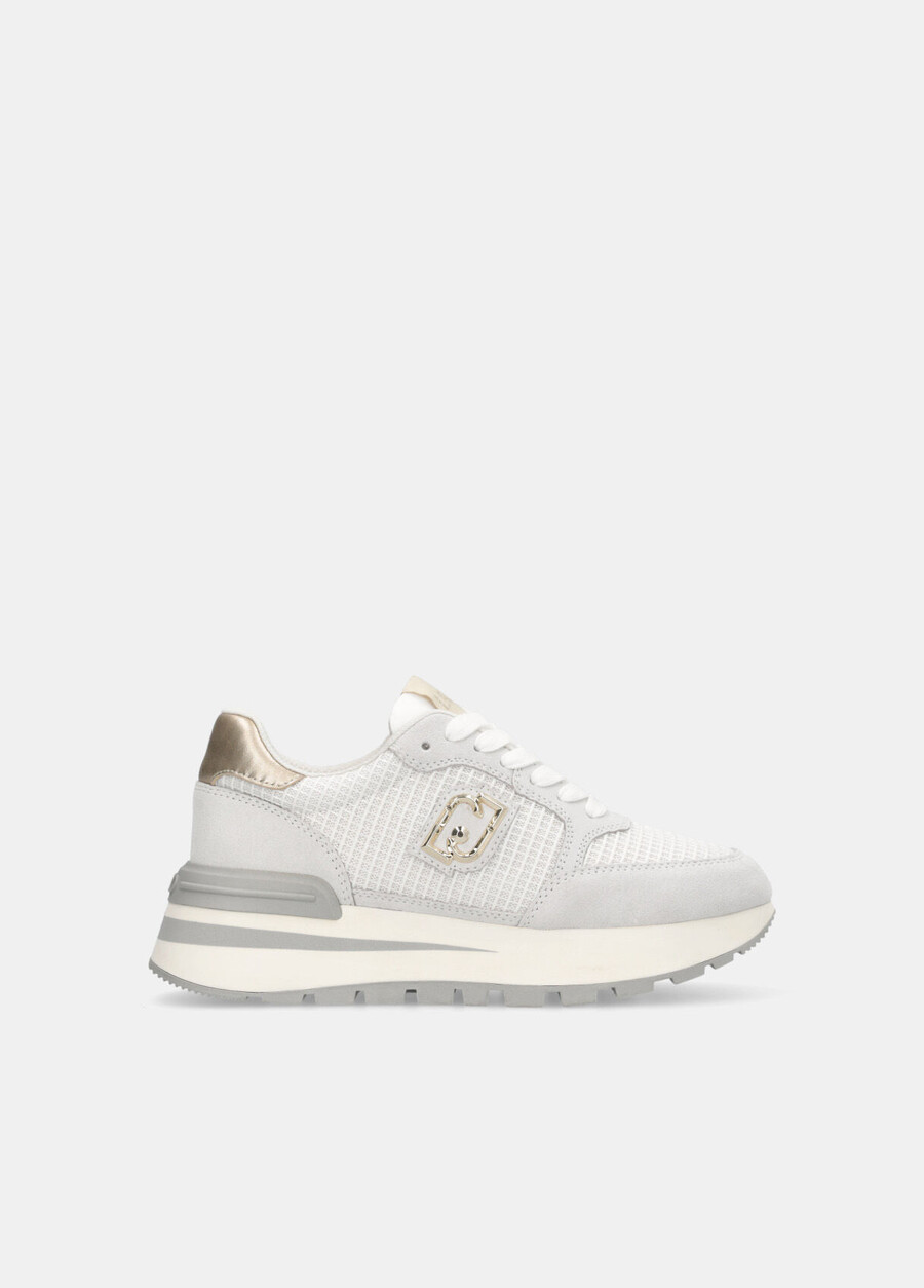 baskets en daim et mesh
