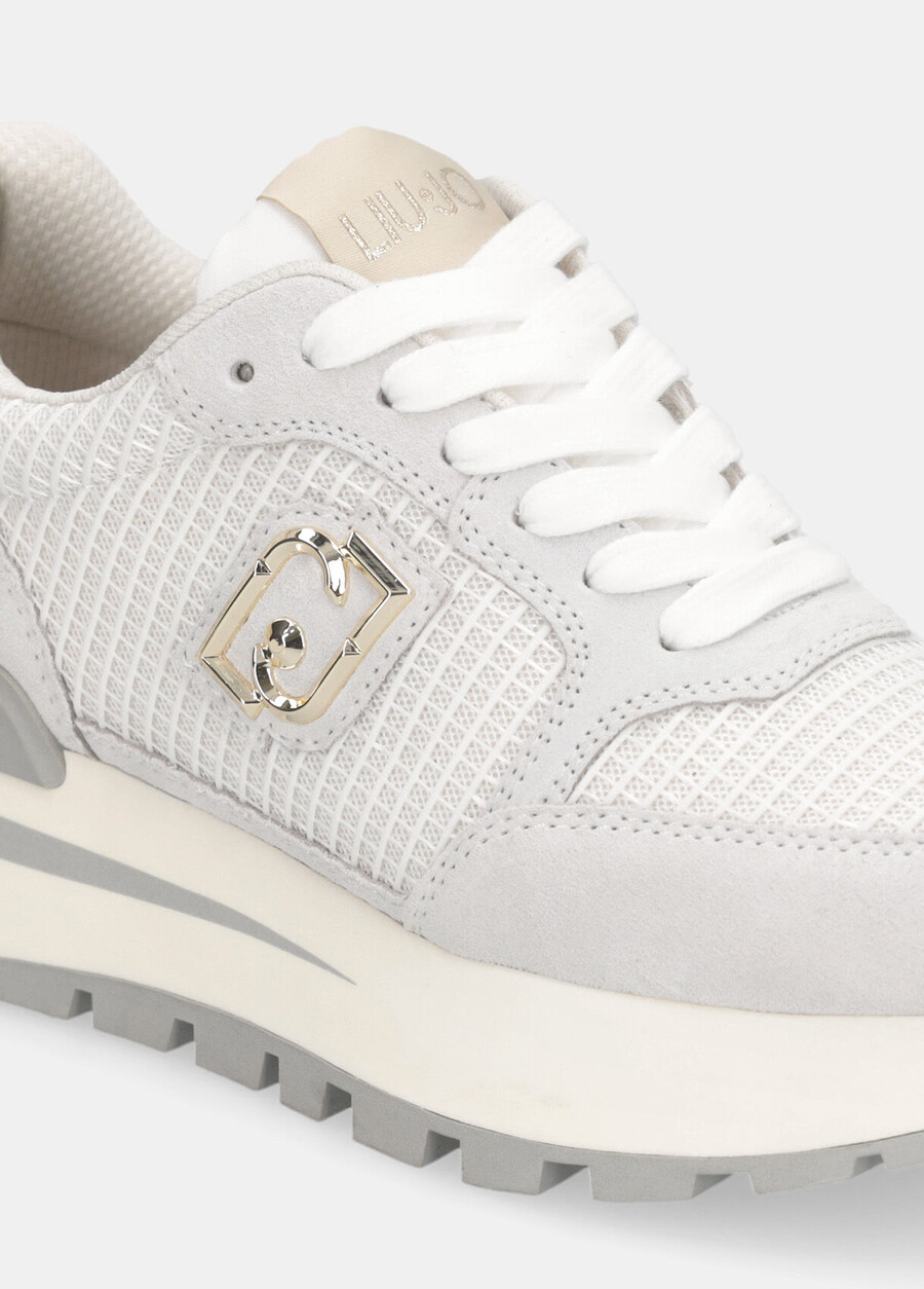 baskets en daim et mesh