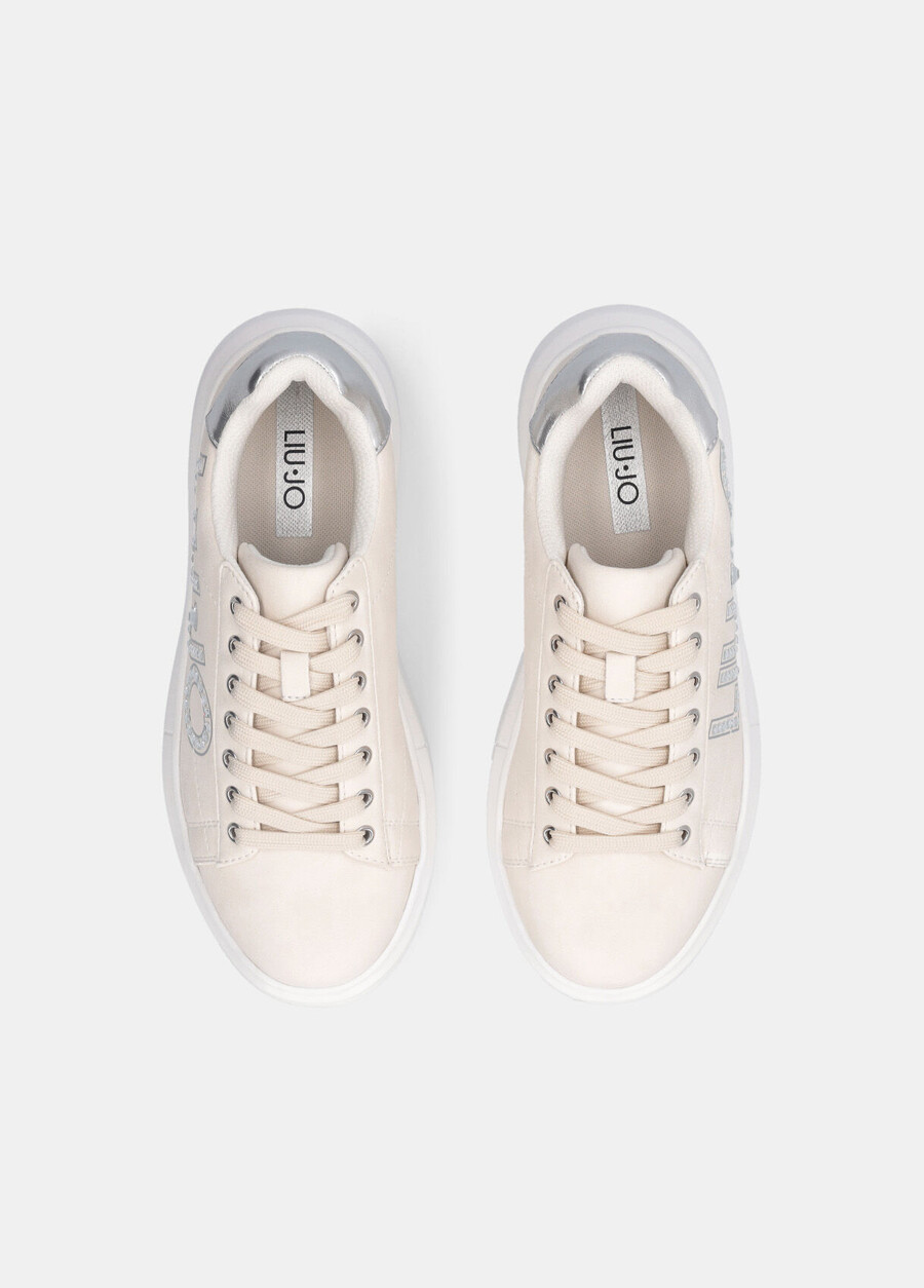 baskets avec logo bijou