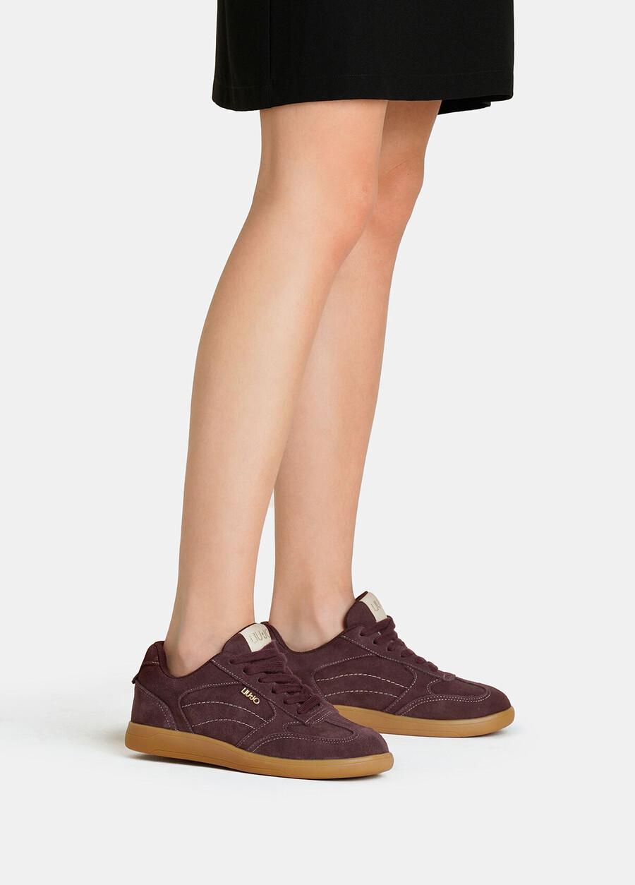 baskets en daim