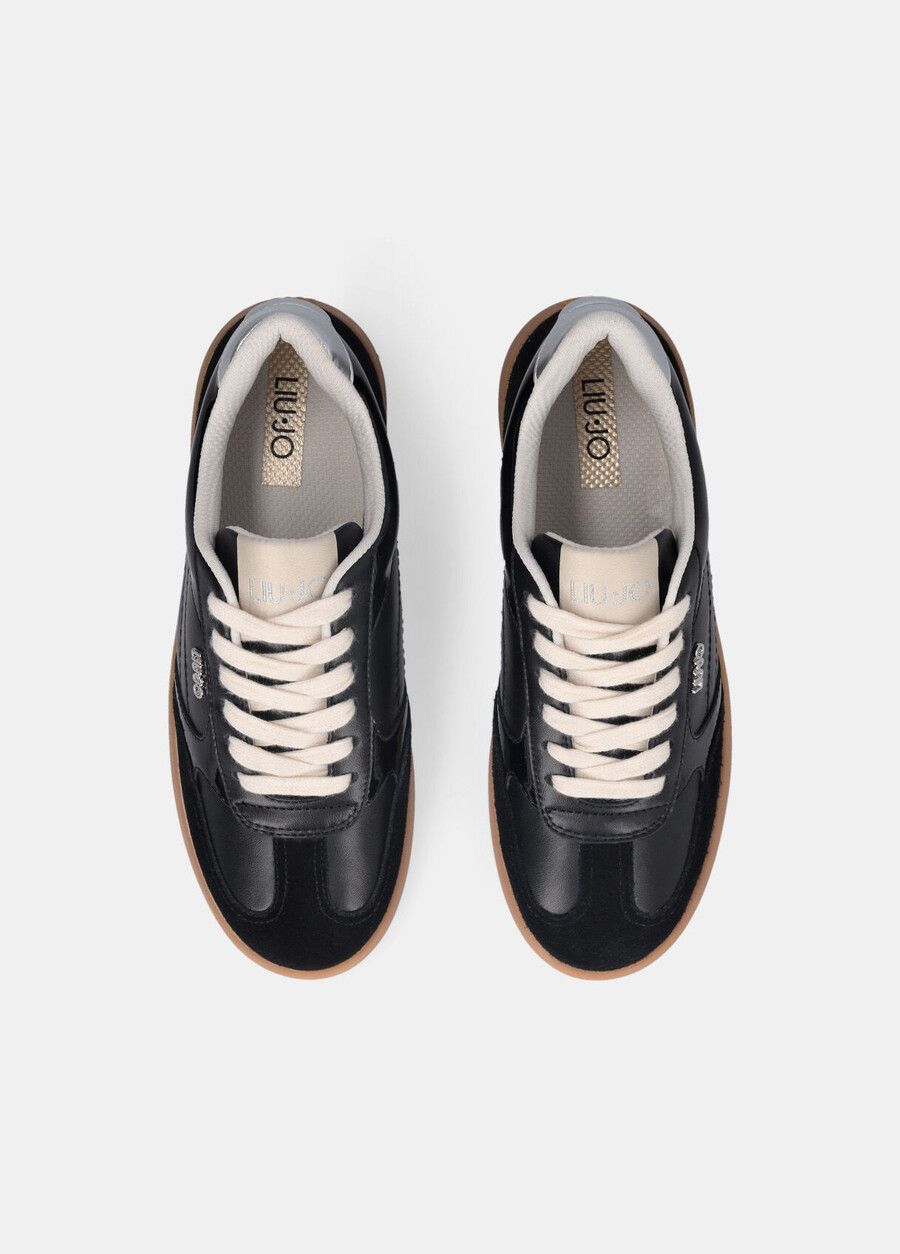baskets en cuir