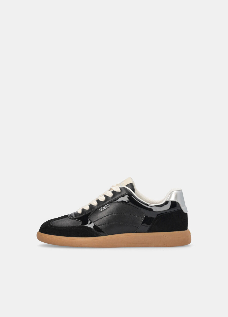 baskets en cuir