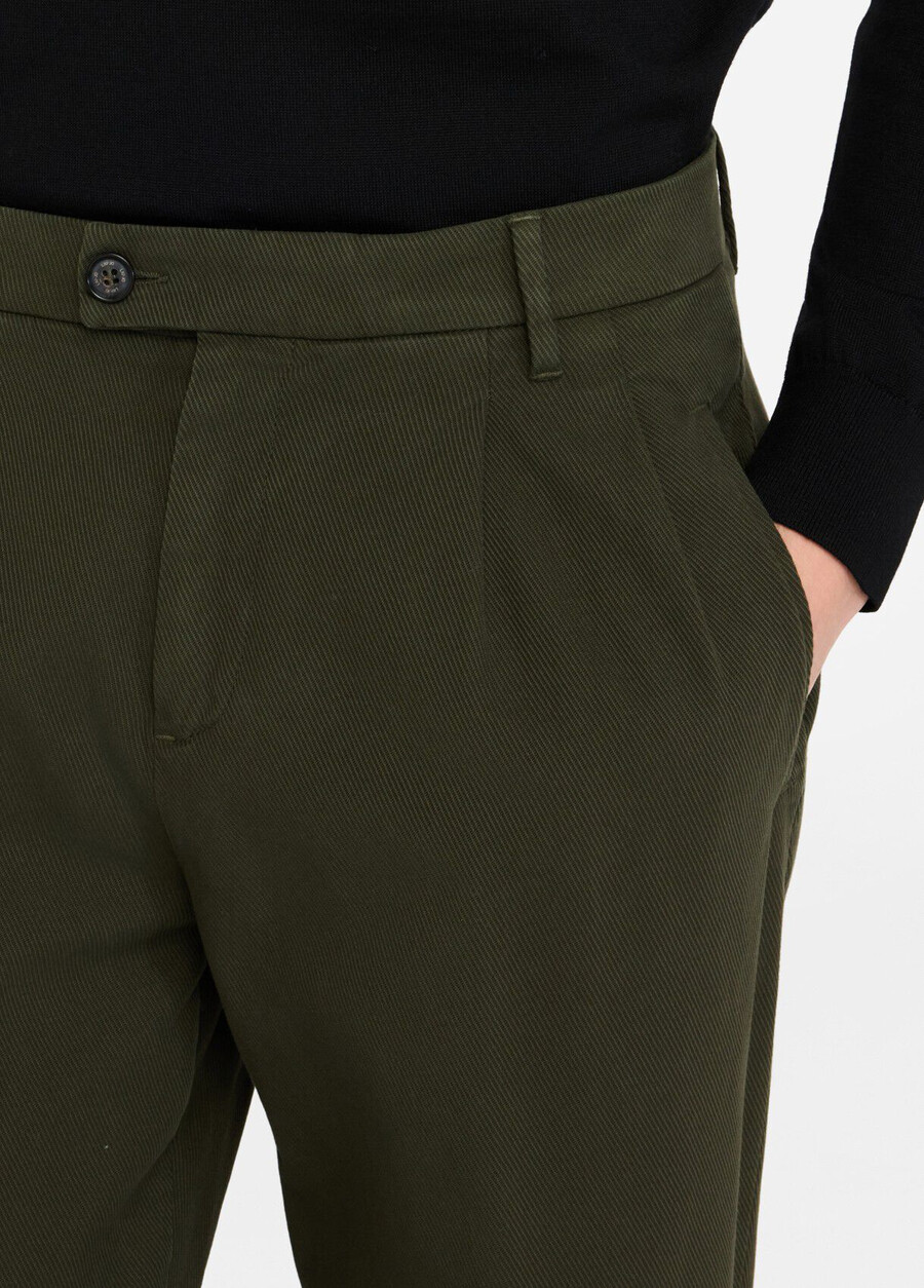 pantalon à pinces