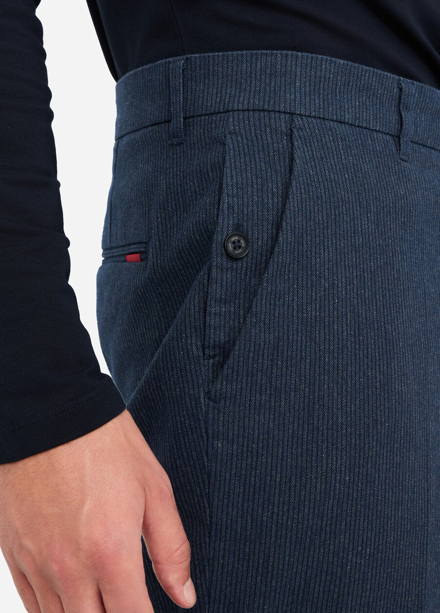 pantalon à chevrons