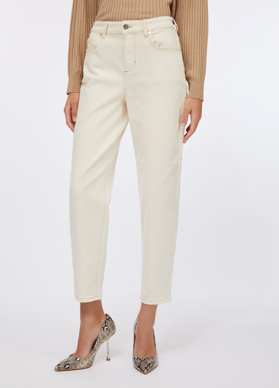 pantalon coupe carotte