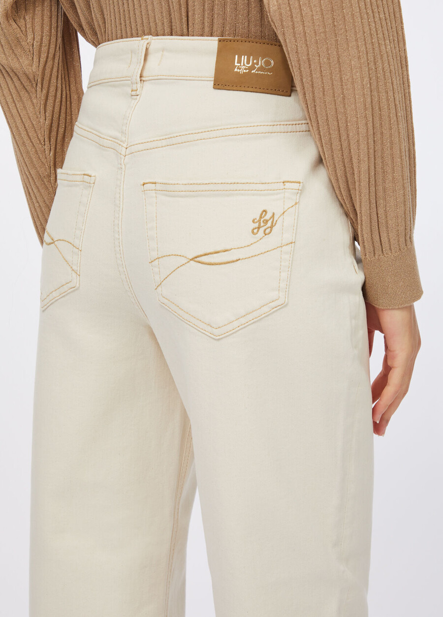 pantalon coupe carotte