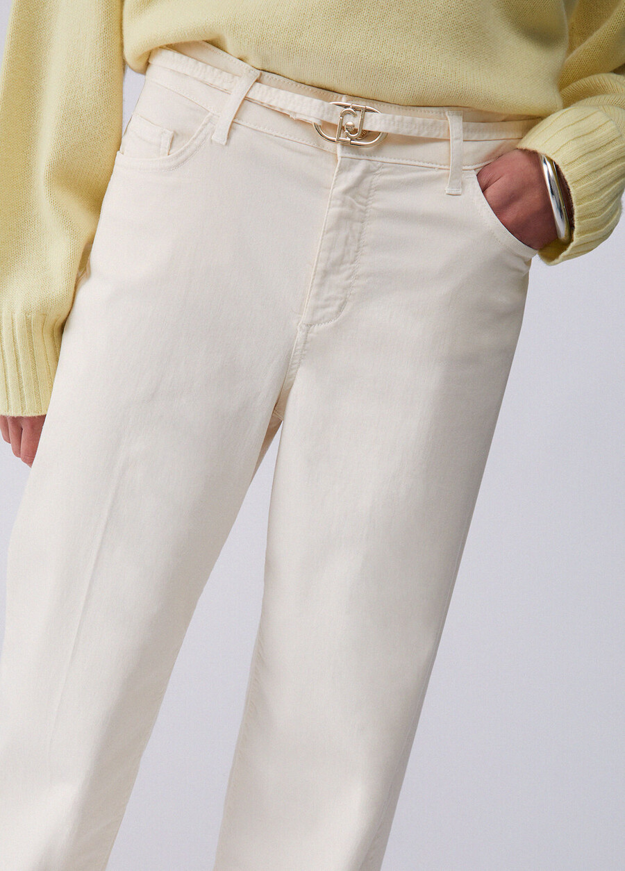 pantalon évasé avec ceinture