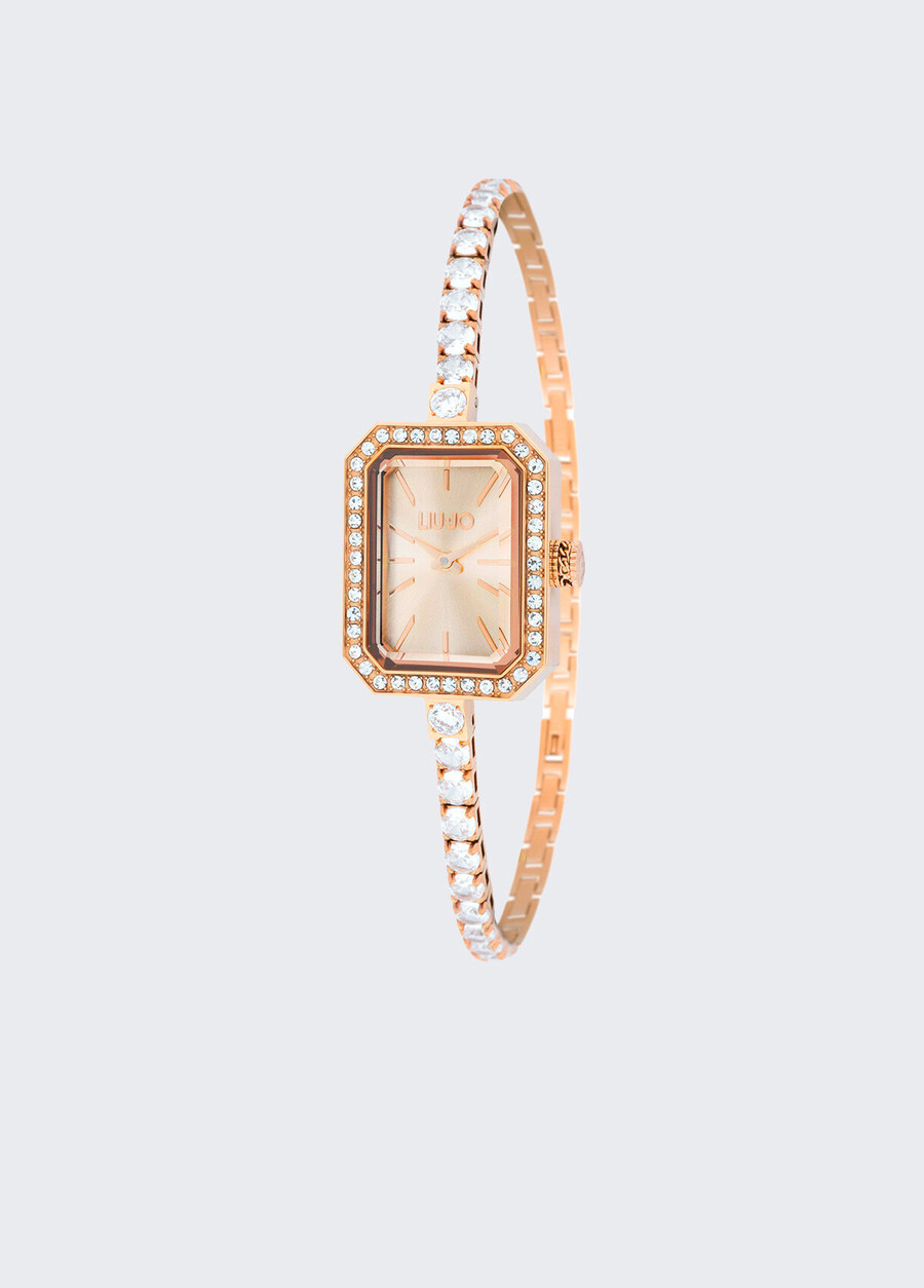 montre en acier avec cristaux