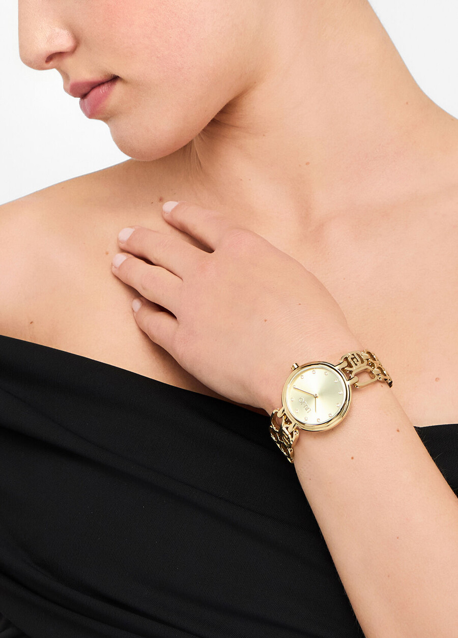montre en acier