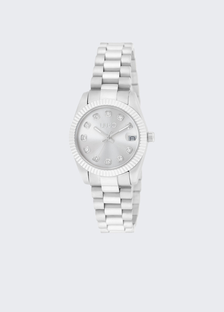 montre en acier avec diamants