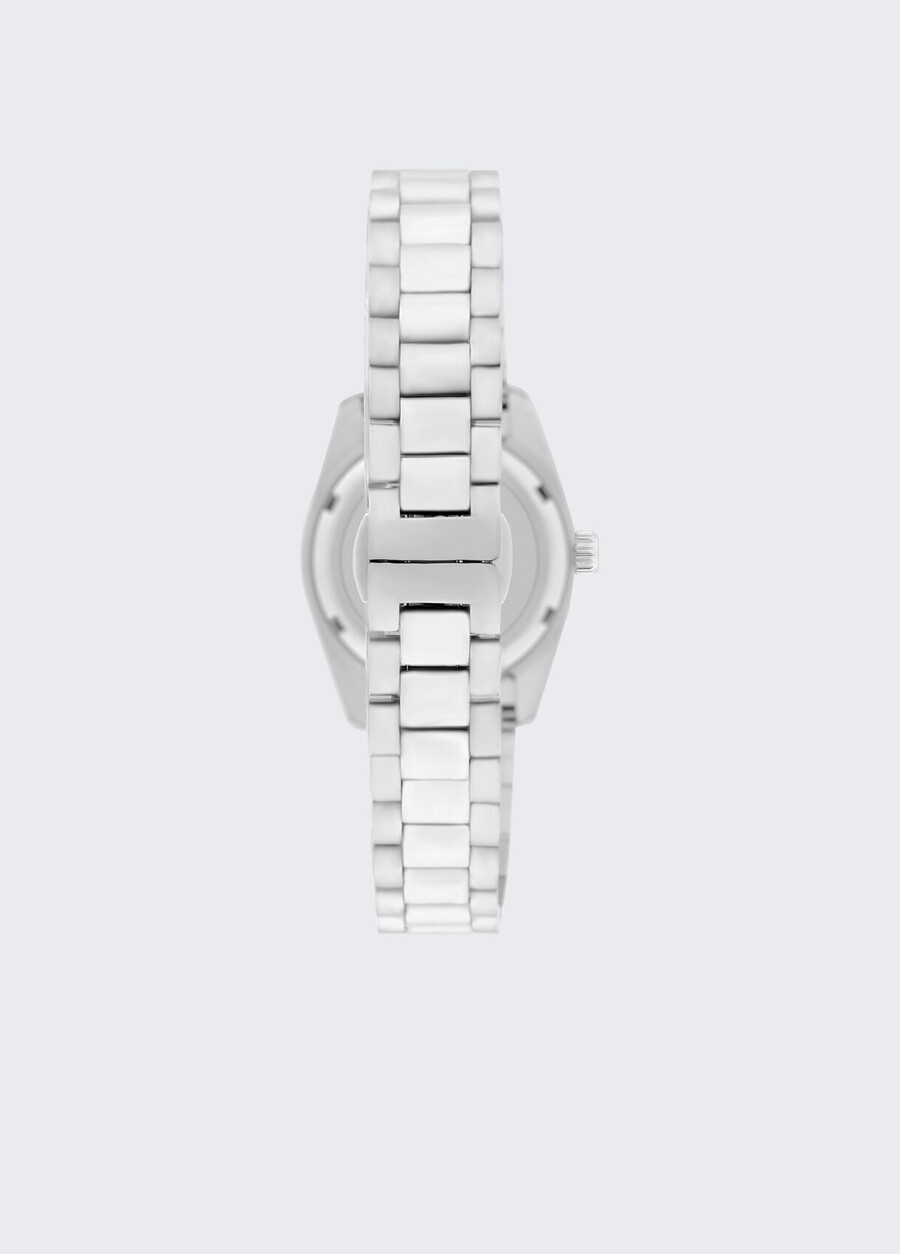 montre en acier avec diamants