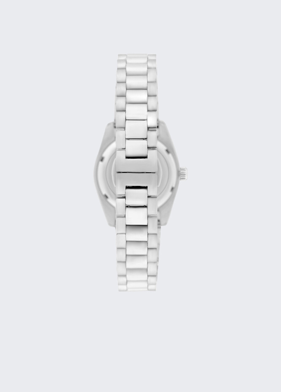 montre en acier avec diamants