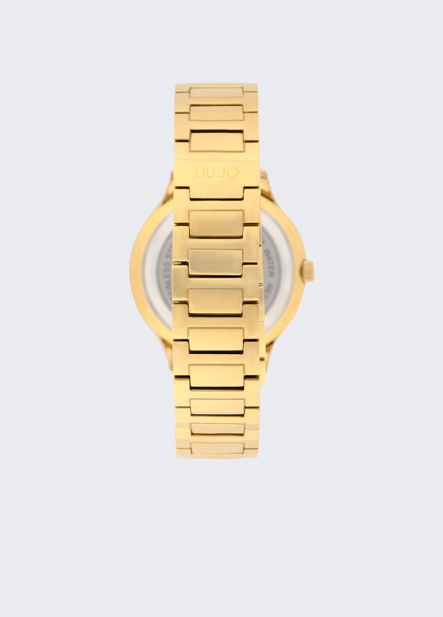 montre en acier avec diamants