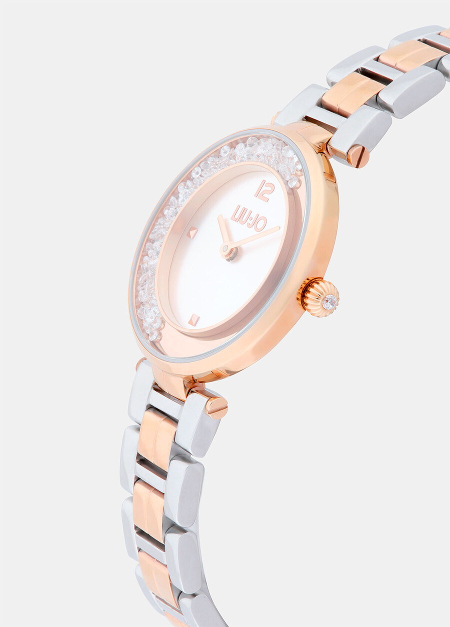 montre en acier avec diamants